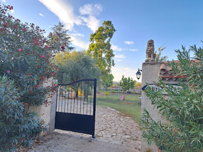 Domaine Le Cocagne, Chambre D'hôtes à Salles-d'Aude