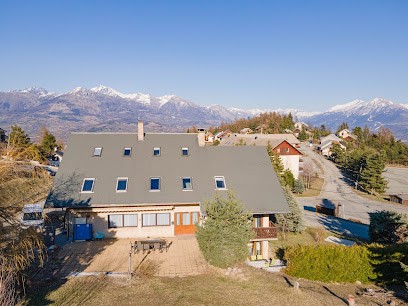 Maison L'Aiguille - Gites, chambres et table d’hôtes, Chambre d'Hôtes à Laye