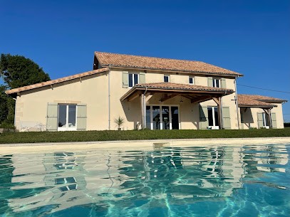 Maison de la Fontaine, Location de Vacances à Villefranche-de-Lonchat
