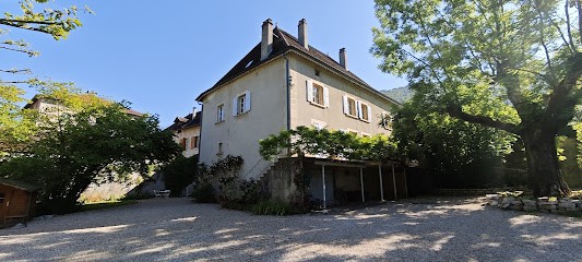 La Lhuiseraie - Chambres d'hôtes - Gîte - Table d'hôtes végétarienne - Privatisation pour événements, stages, séminaires, Chambre d'Hôtes à Lhuis