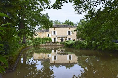 Moulin De Ladausse, Chambre d'Hôtes à Monflanquin
