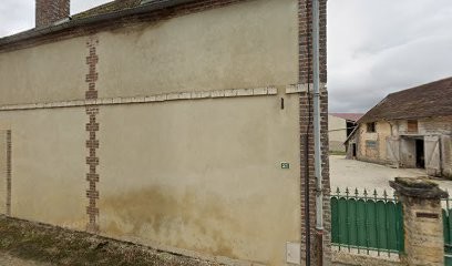 Nelly Gentilhomme, Chambre d'Hôtes à Chennegy