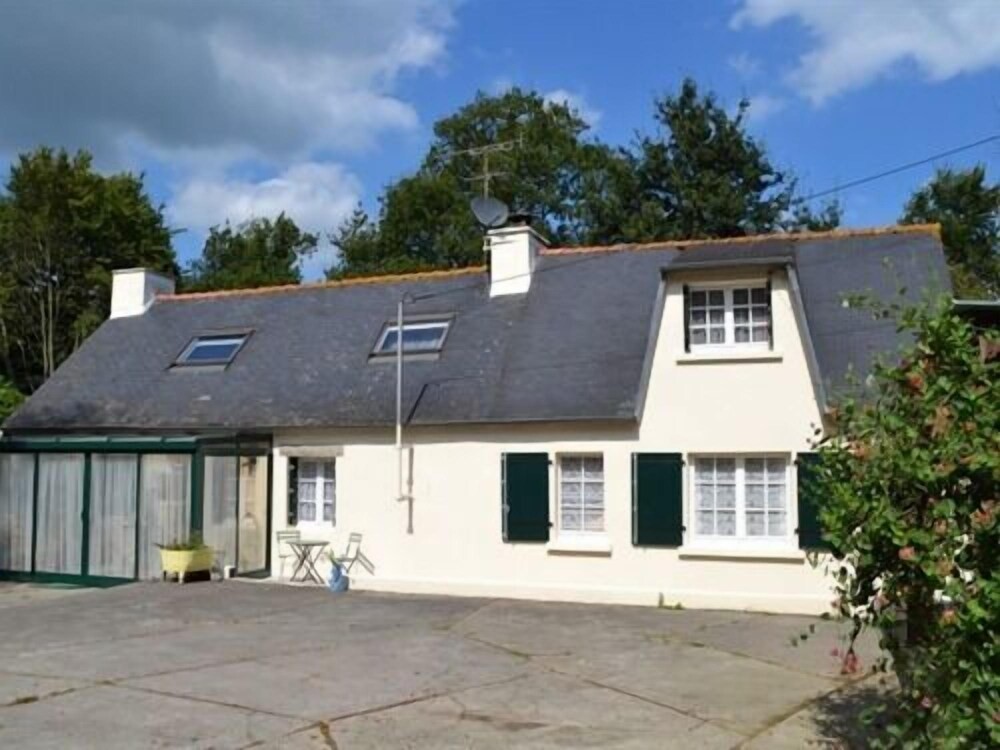 B&B ~ Repos sous Les Arbres, Chambre d'Hôtes à Kergrist-Moëlou