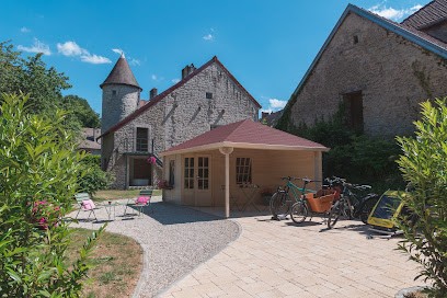 Le Relais des Forges Fraisans - Hébergements insolites, location VAE & relais vélo, Chambre d'Hôtes à Fraisans