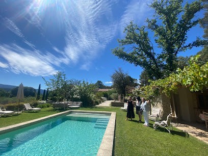 The Luberon Concierge, Location de Vacances à Oppède