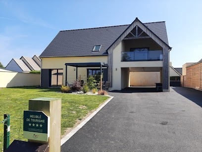 Gîte Au Pied de la Baie du Mont Saint Michel, Location de Vacances à Genêts