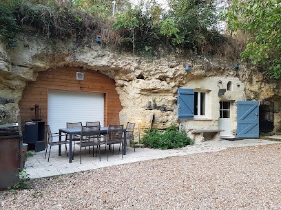 Troglo-Gîte Pierre De Lumière, Location de Vacances à Montlouis-sur-Loire