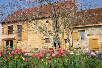Maison d'Amis, Location de Vacances à Joncy