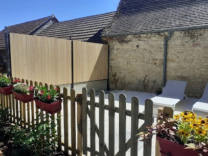 La Maison Du Charpentier - Gîte, Location de Vacances à Proissans