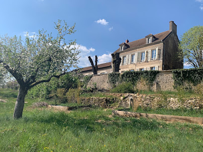 Chez Karo, Chambre D'hôtes à Suilly-la-Tour