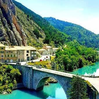 Les Mirabelles Sisteron, Chambre d'Hôtes à Sisteron