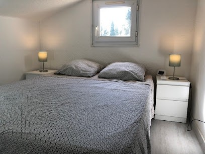 Maison De Vacances En Provence, Location de Vacances à Eyguières