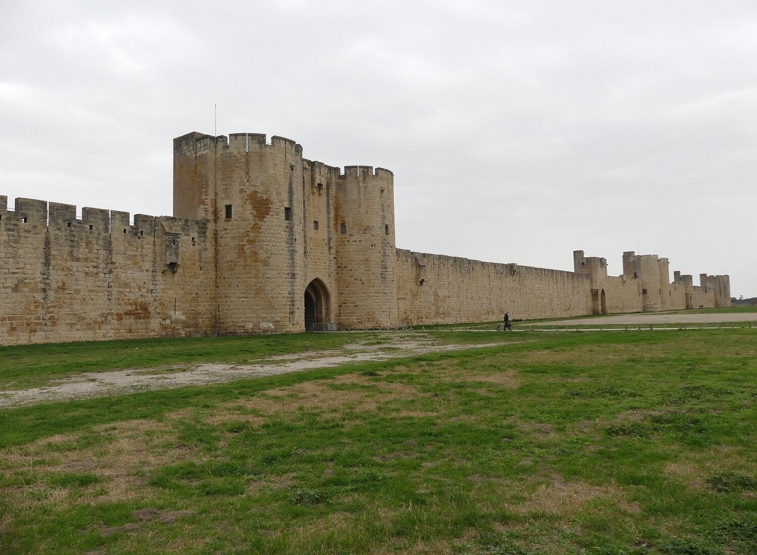 le dit vin secret, Chambre d'Hôtes à Aigues-Mortes