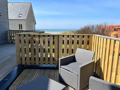 Beach House, Location de Vacances à Canville-la-Rocque