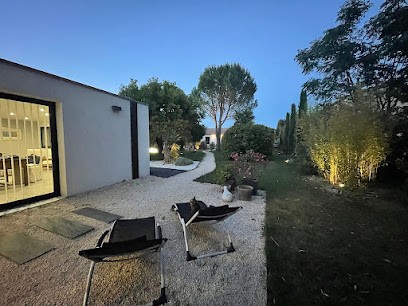 Chambre D'hôtes Du Cherche Midi, Entre Nîmes, Le Pont Du Gard, Uzès, Arles, Chambre d'Hôtes à Marguerittes