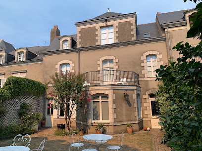 Maison Bout Du Monde Château Angers, Meublés Et Chambres D'hôtes De Charme, Chambre D'hôtes à Angers