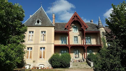 Domaine D'Ainay, Chambre d'Hôtes à Guipy