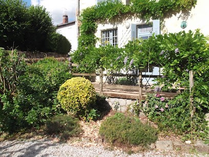 Sous le clocher, Chambre d'Hôtes à Saint-Léonard-de-Noblat