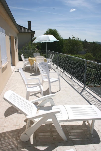 Maison de vacances pour 6 pers à la campagne avec terrasse, idéal randonnées, proche Sarlat et Rocamadour dans le Lot, Location de Vacances à Souillac