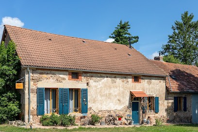 Domaine La Pomme de Pin - chambres d'hotes, Chambre d'Hôtes à Louroux-de-Beaune