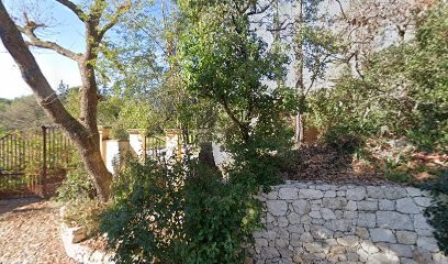 Mr Yannick Teulon, Location de Vacances à Éguilles