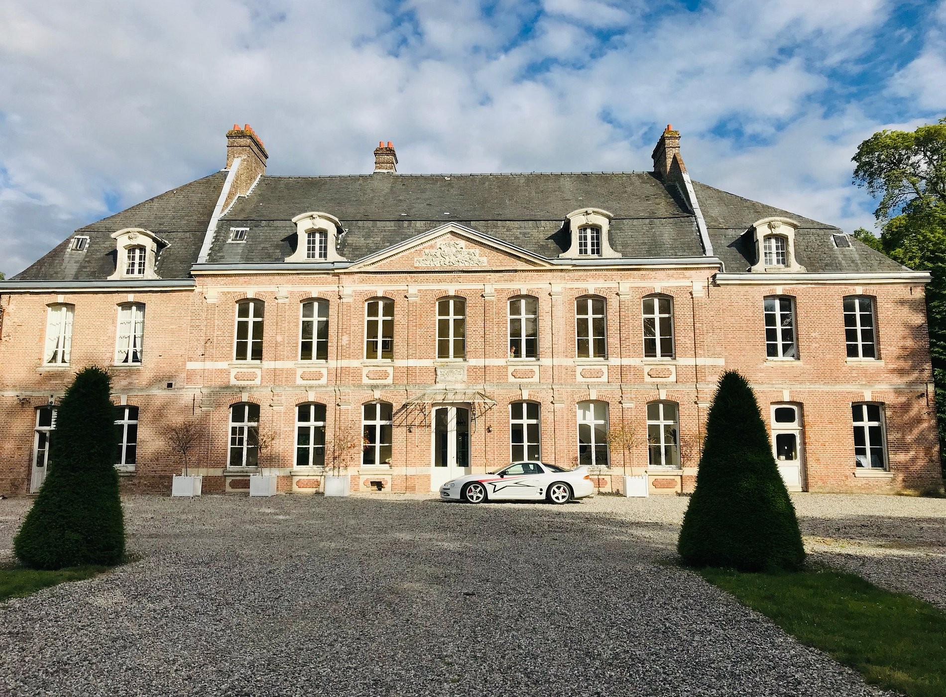 Château de Yaucourt Bussus, Maison d'Hôtes à Yaucourt-Bussus