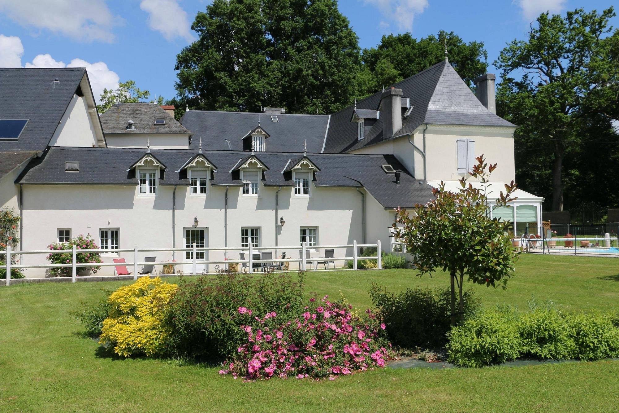Chambres d'hôtes Domaine Pédelaborde, Chambre d'Hôtes à Poey-d'Oloron