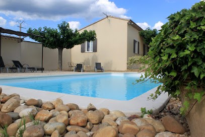 Des Oliviers aux Cerisiers, Location de Vacances à Lagnes