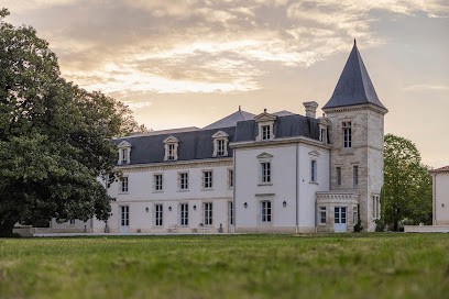 Château Sénéjac, Chambre d'Hôtes au Pian-Médoc