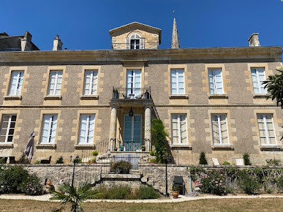 Maison Château Gaillard, Chambre d'Hôtes à Fontenay-le-Comte
