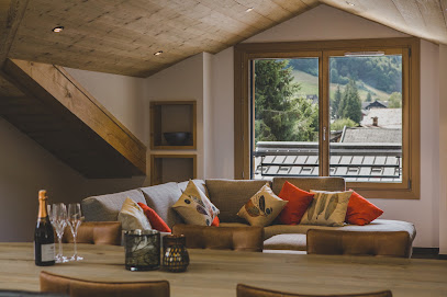 Treeline Chalets - Apartment Agastya, Location De Vacances à Morzine