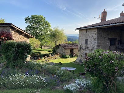 Bienvenue Chez Michel GIRARD, Chambre d'Hôtes à Saint-Victor-Montvianeix