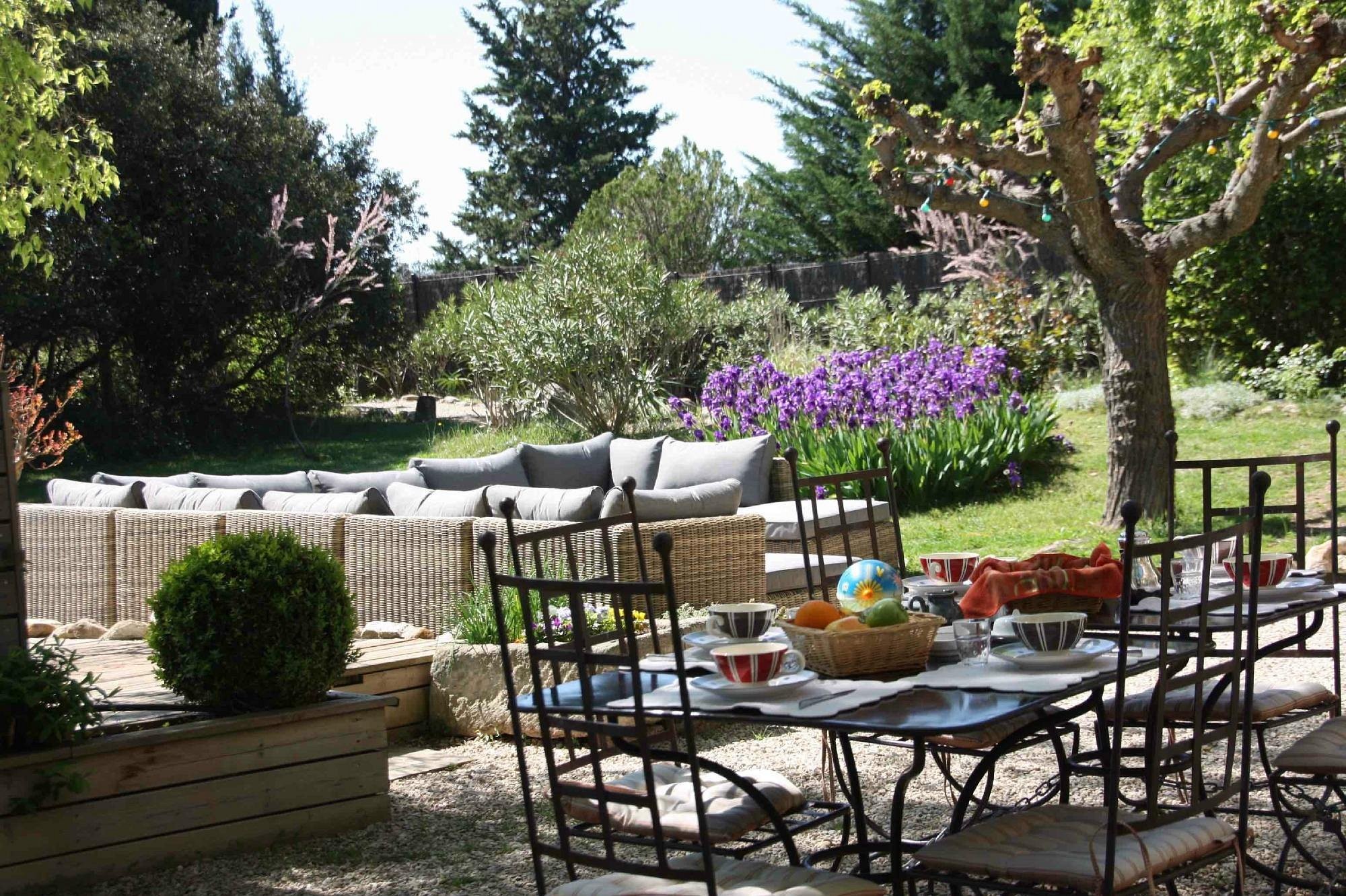 Le Mas du Bout', Chambre d'Hôtes à Eygalières