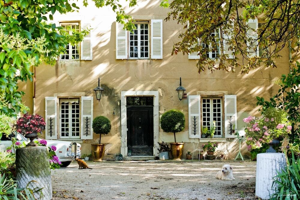 Domaine Le Clos Du Pavillon, Chambre d'Hôtes à Brignoles