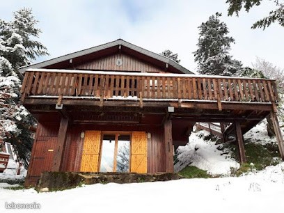Chalet Guzet L'Estrella, Location de Vacances à Ustou