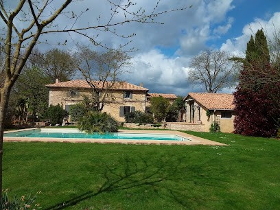 La Nougeraie, Chambre d'Hôtes à Exoudun