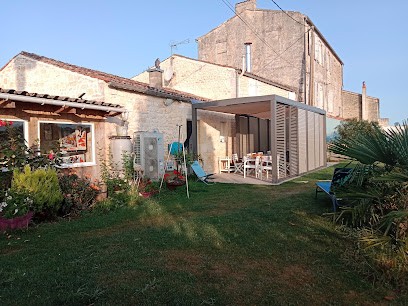 Le Logis du BOUIL, Chambre d'Hôtes à Champagne