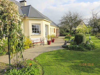 Le Clos A Pommiers, Chambre d'Hôtes à Hautteville-Bocage