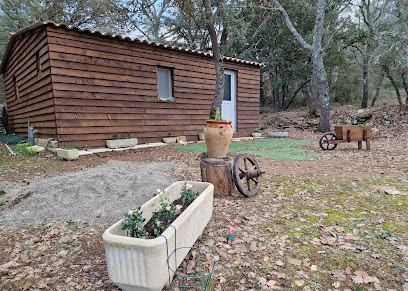 Les Collins Du Sud, Maison D'hôtes à Peyrolles-en-Provence