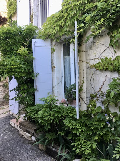 LE PETIT LAVOIR, Chambre d'Hôtes à Reillanne