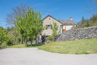 Gîtes De France 2 épis 5 Pers à Rausas, Maison d'Hôtes à Laval-du-Tarn