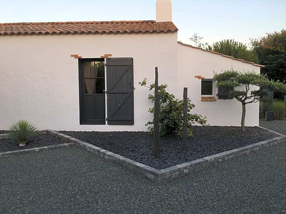 Chambre avec accès direct salle de bain privée, Chambre d'Hôtes à Notre-Dame-de-Riez