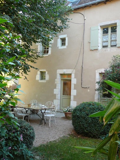 La Croix Verte, Chambre d'Hôtes à Saint-Chartier