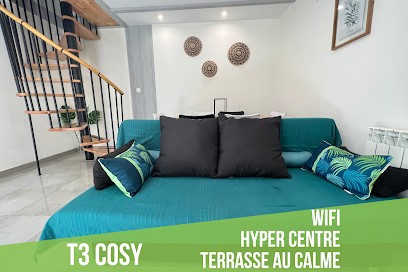 T3 cosy maison de ville terrasse calme, Location de Vacances à Rochefort