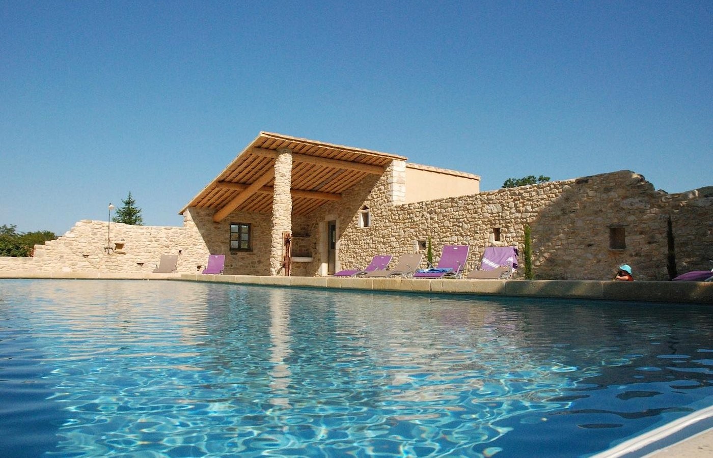 Le Mas des Alibeaux, Maison d'Hôtes au Poët-Laval