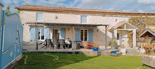 Chambre Chez L'habitant Dans Jolie Maison De Campagne, Chambre D'hôtes à Valence-en-Poitou