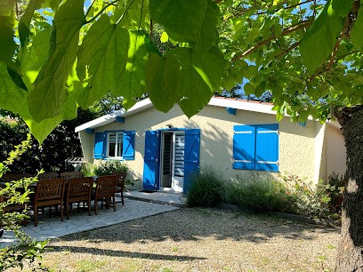 Petit Coin De Paradis, Location de Vacances à Hourtin