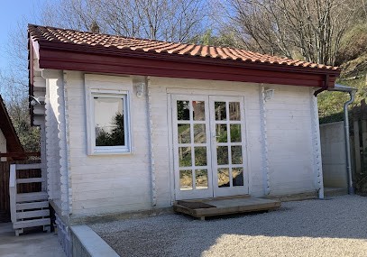 Le Chalet Du Jardin, Location de Vacances à Urrugne