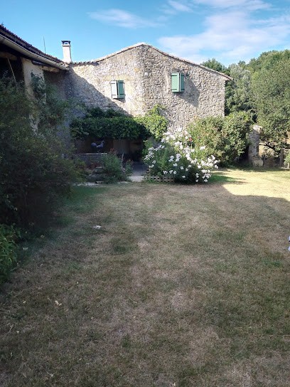 Chambres D'hôtes, Chambre d'Hôtes à Montvendre
