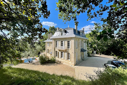 Chalet Baron, Location De Vacances à Lormont